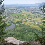 Daire Helene Hohenems, 4-12 P, Haus, 4 Schlafzimmer, Kueche, Parkplatz, Garten, Wifi *