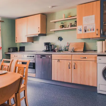 Appartement Helene Hohenems, 4-12 P, Haus, 4 Schlafzimmer, Kueche, Parkplatz, Garten, Wifi Hohenems