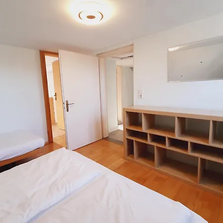 Appartement Helene Hohenems, 4-12 P, Haus, 4 Schlafzimmer, Kueche, Parkplatz, Garten, Wifi