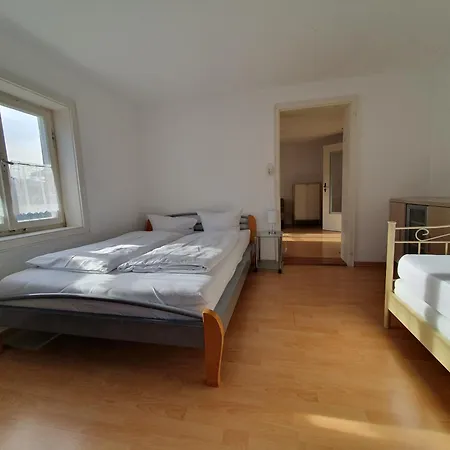 Helene Hohenems, 4-12 P, Haus, 4 Schlafzimmer, Kueche, Parkplatz, Garten, Wifi Hohenems