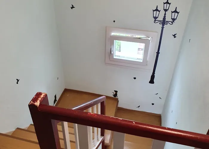 Appartement Helene Hohenems, 4-12 P, Haus, 4 Schlafzimmer, Kueche, Parkplatz, Garten, Wifi Hohenems